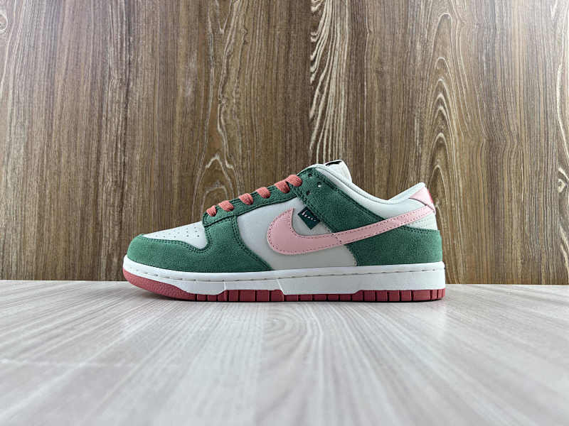 NIKE DUNK (223)