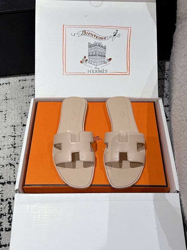 HERMES SHOES (503)