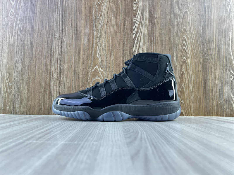 NIKE AIR JORDAN 11 (9)