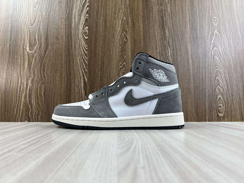 NIKE AIR JORDAN 1 HIGH (55)