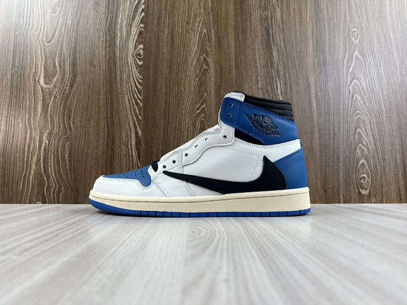 NIKE AIR JORDAN 1 HIGH (62)