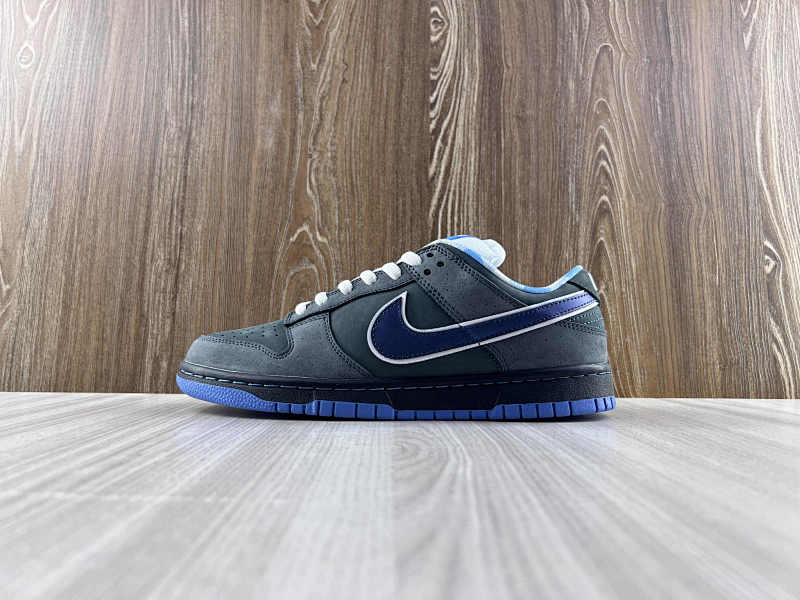 NIKE DUNK (330)