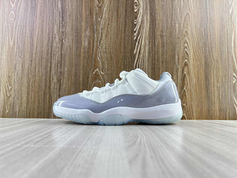 NIKE AIR JORDAN 11 (18)