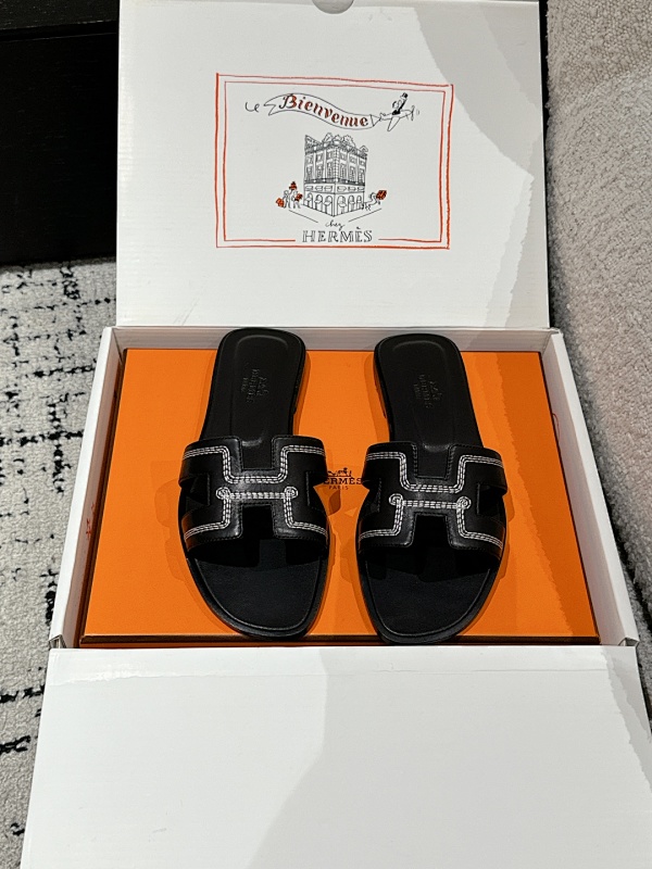 HERMES SHOES (506)