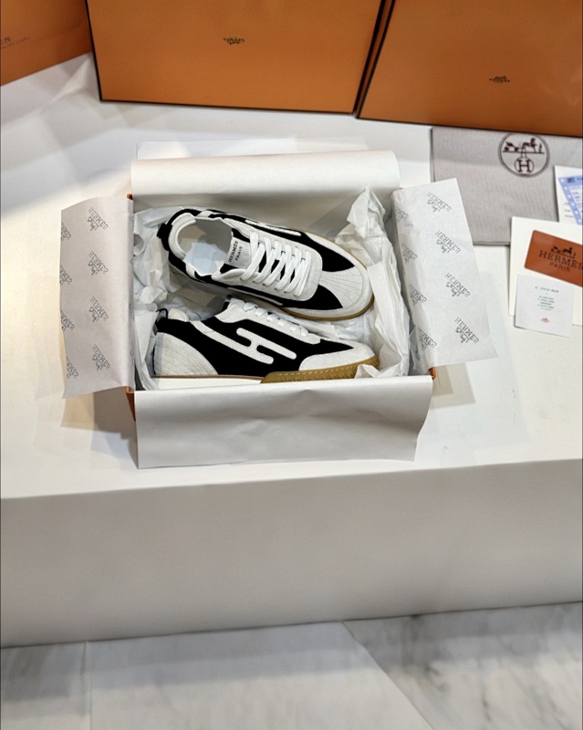 HERMES SHOES (207)