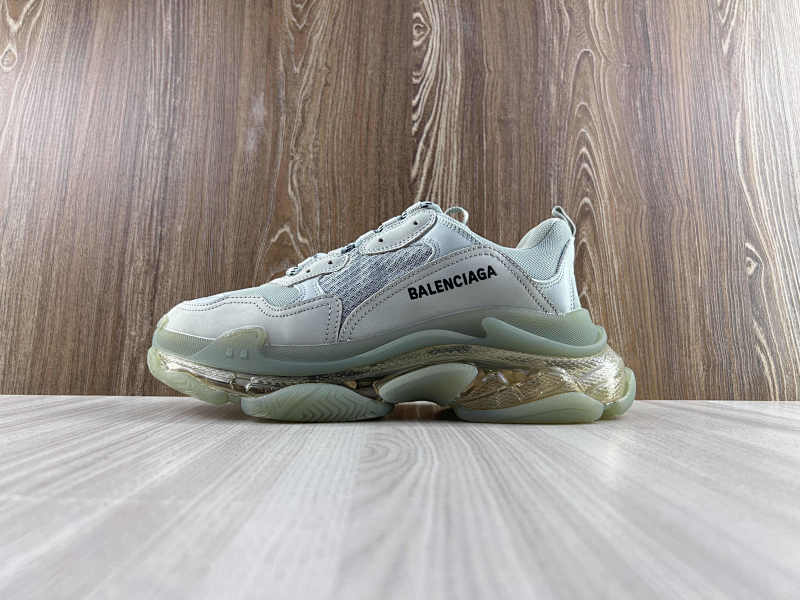 BALENCIAGA SHOES (196)