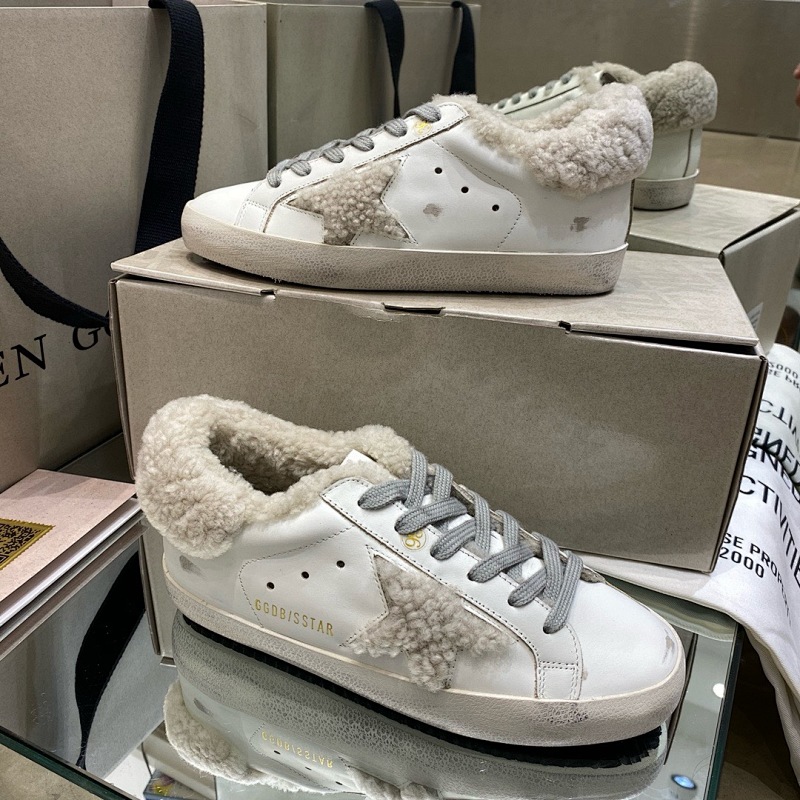 GOLDEN GOOSE SHOES (39)