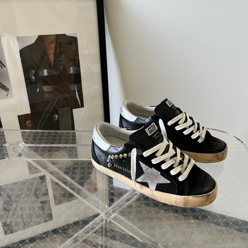 GOLDEN GOOSE SHOES (160)