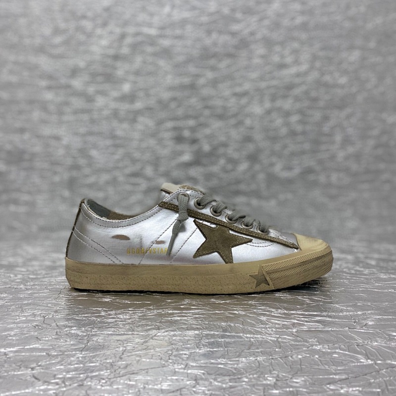 GOLDEN GOOSE SHOES (2605)