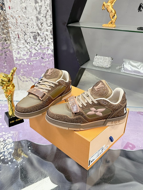 LOUIS VUITTON SHOES (4)