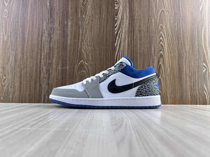 NIKE AIR JORDAN 1 LOW (14)