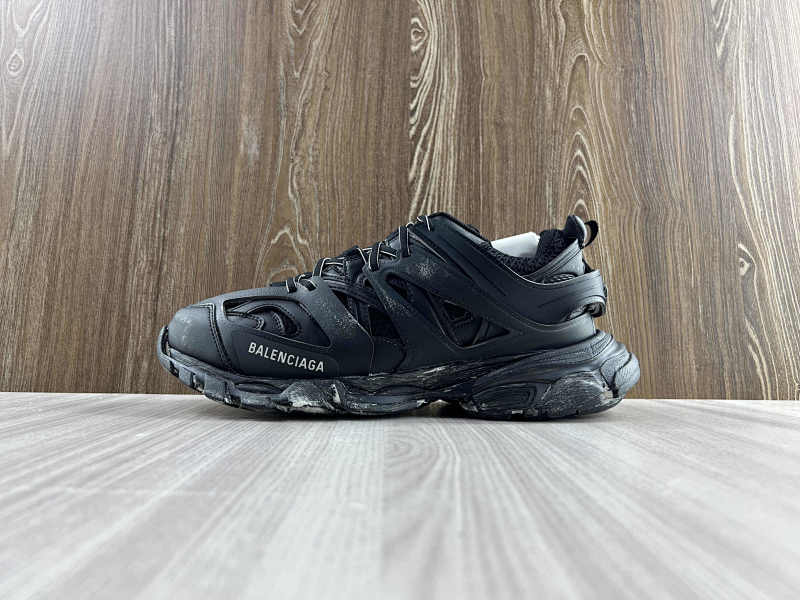 BALENCIAGA SHOES (280)