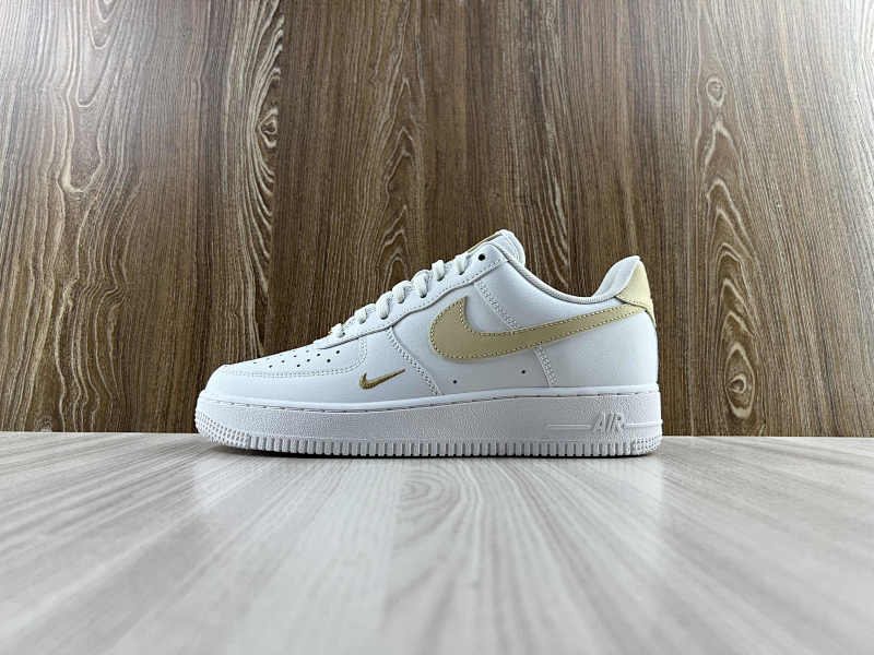 NIKE AIR FORCE 1 (47)