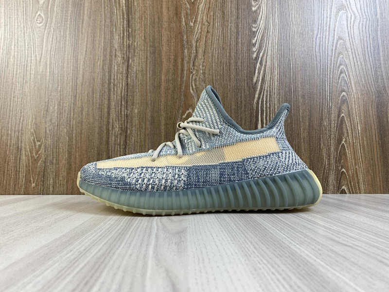 YEEZY 350 (86)