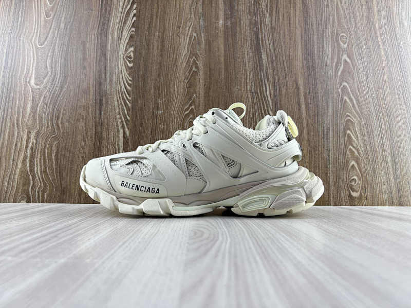 BALENCIAGA SHOES (169)