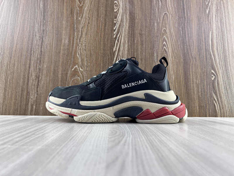 BALENCIAGA SHOES (255)