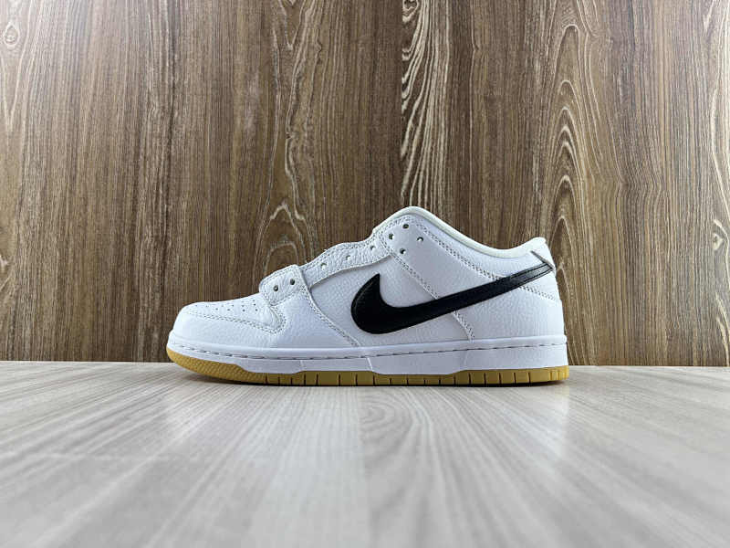 NIKE DUNK (320)