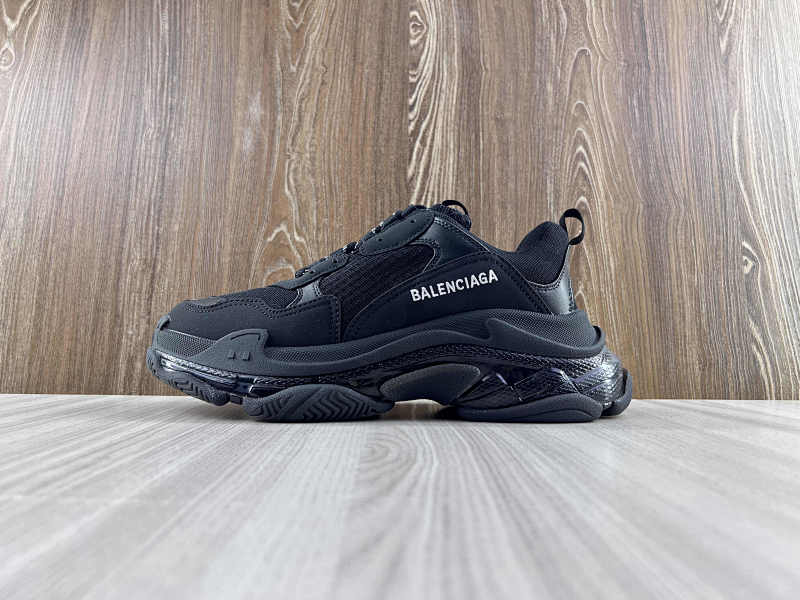 BALENCIAGA SHOES (172)