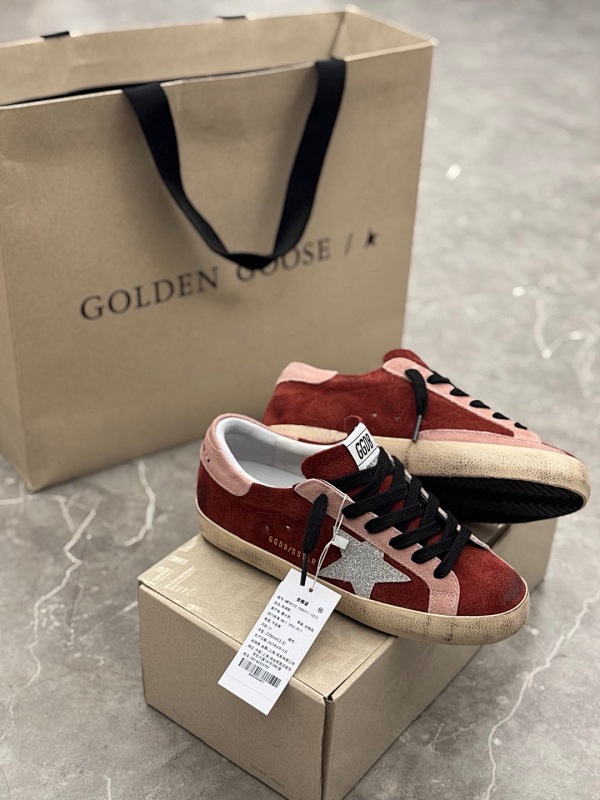 GOLDEN GOOSE SHOES (19)