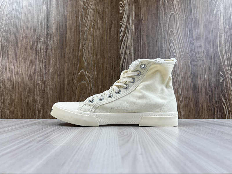 BALENCIAGA SHOES (308)