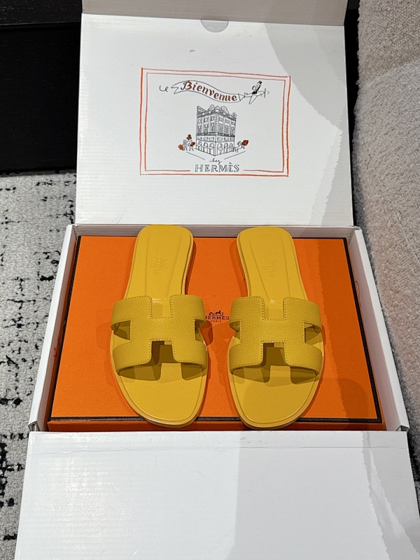 HERMES SHOES (580)
