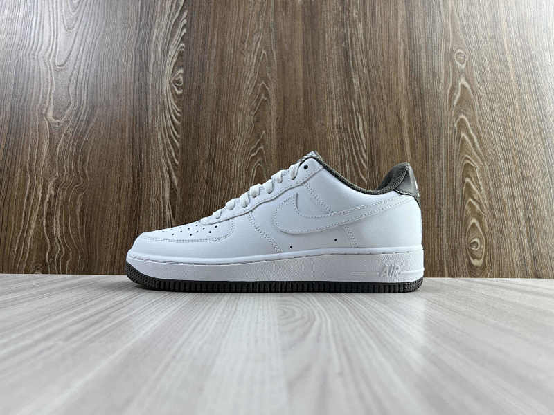 NIKE AIR FORCE 1 (59)