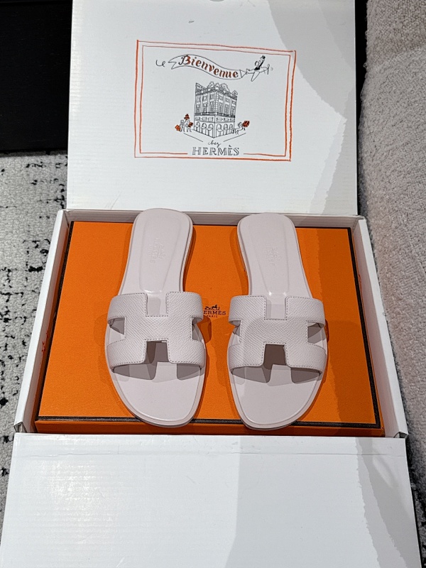 HERMES SHOES (573)