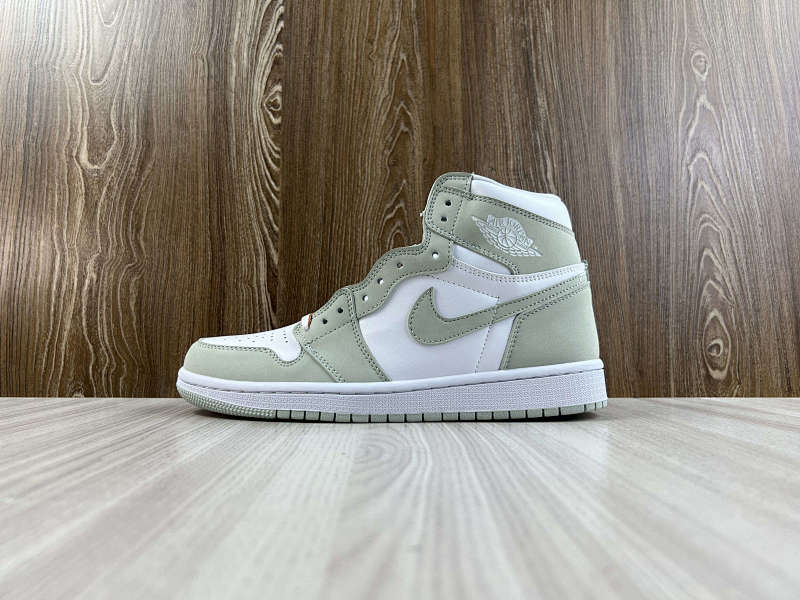 NIKE AIR JORDAN 1 HIGH (51)