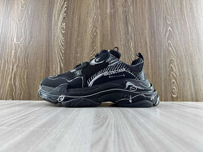 BALENCIAGA SHOES (148)