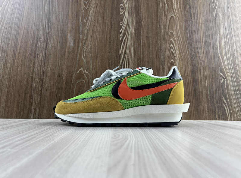 NIKE SACAI (5)