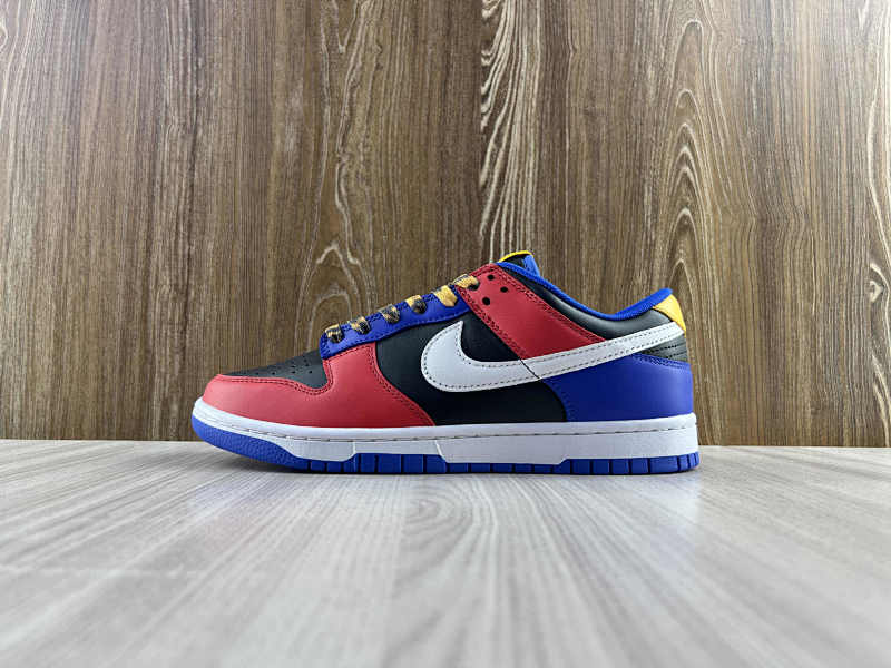 NIKE DUNK (240)