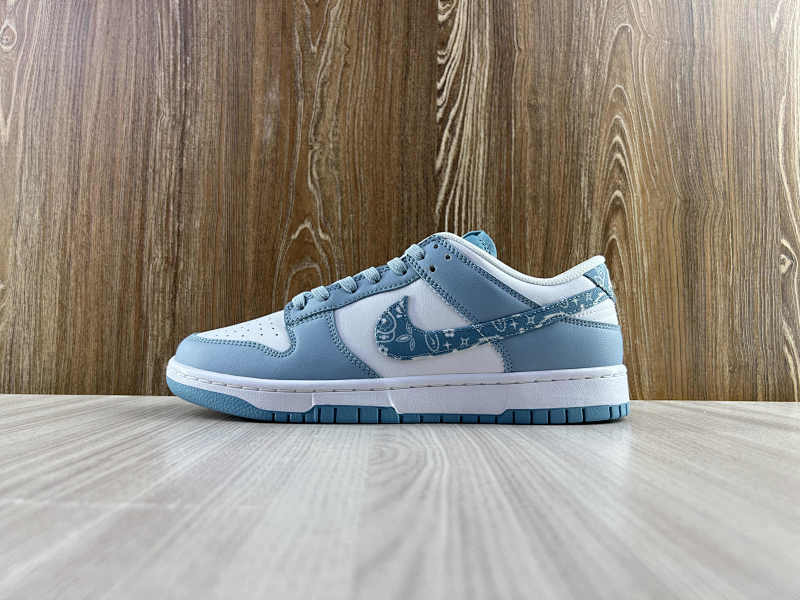 NIKE DUNK (247)