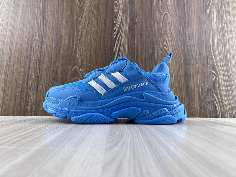 BALENCIAGA SHOES (237)