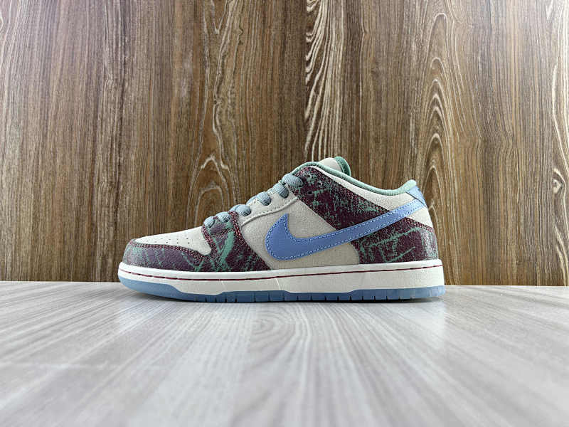 NIKE DUNK (239)