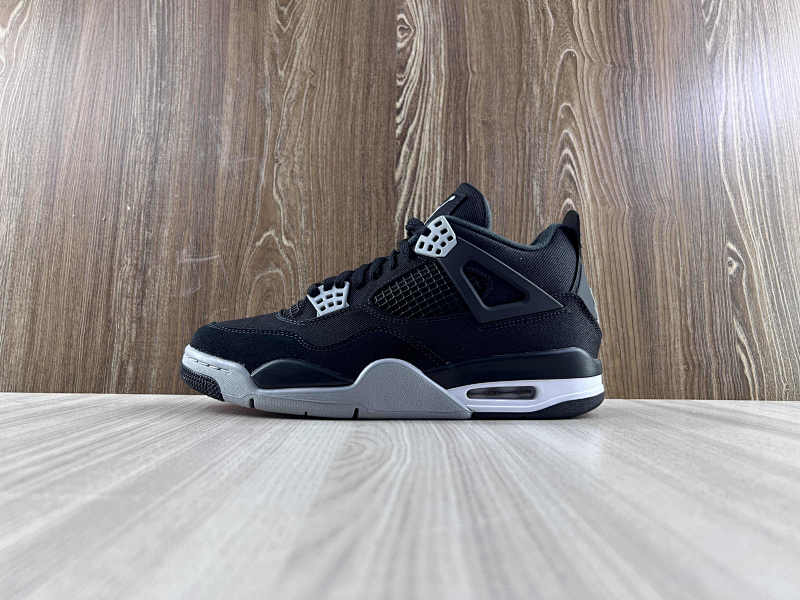 NIKE AIR JORDAN 4 (195)