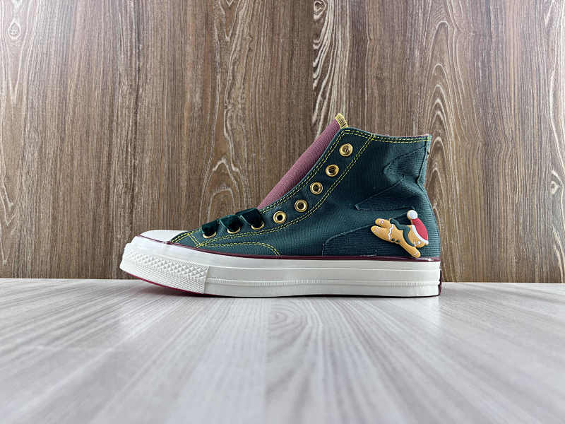 CONVERSE SHOES (2)