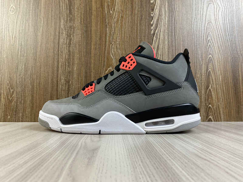 NIKE AIR JORDAN 4 (156)