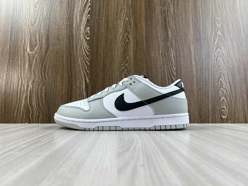 NIKE DUNK (142)