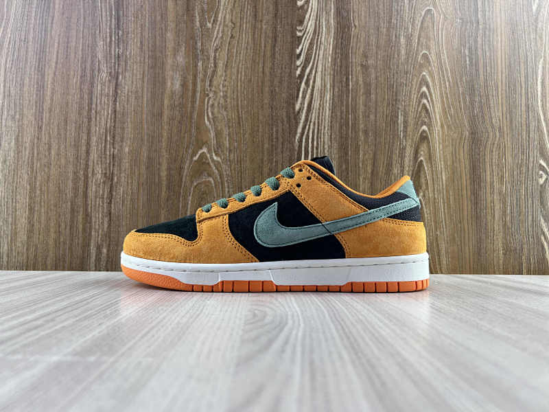 NIKE DUNK (253)