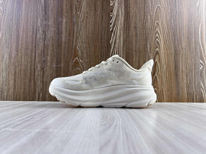 HOKA SHOES (23)