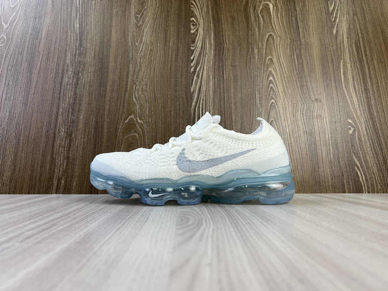 NIKE VAPORMAX (8)