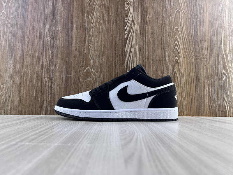 NIKE AIR JORDAN 1 LOW (36)