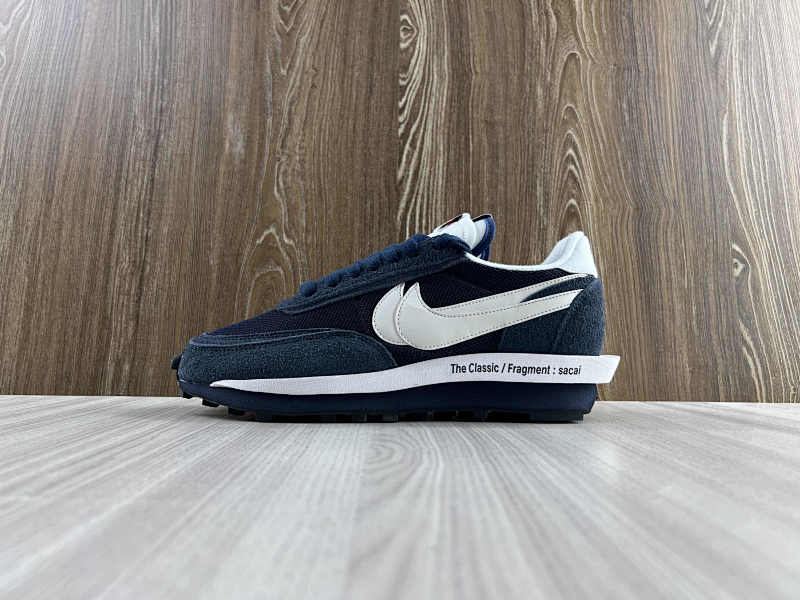 NIKE SACAI (7)