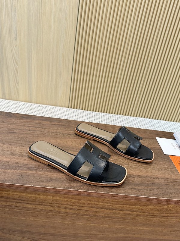 HERMES SHOES (459)
