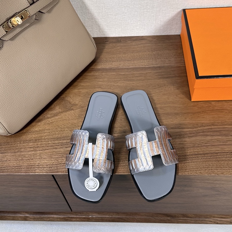 HERMES SHOES (603)