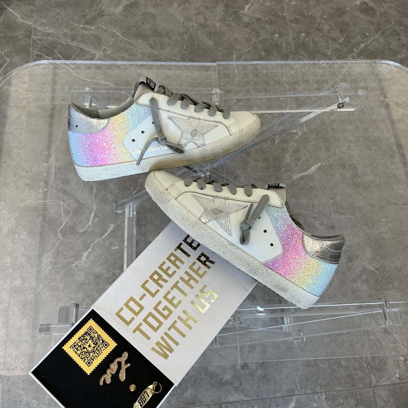 GOLDEN GOOSE SHOES (200)