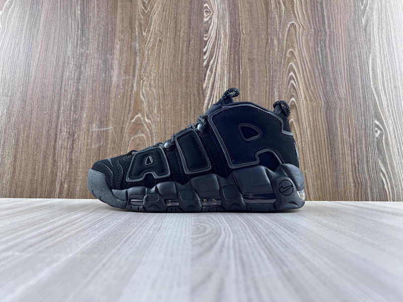 NIKE UPTEMPO (17)