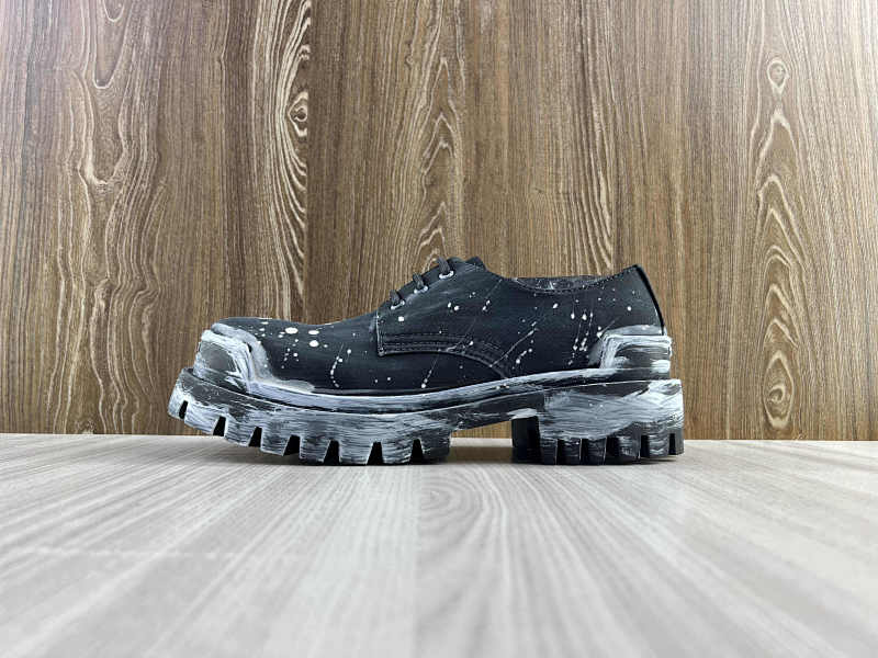 BALENCIAGA SHOES (18)