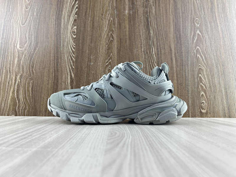 BALENCIAGA SHOES (138)