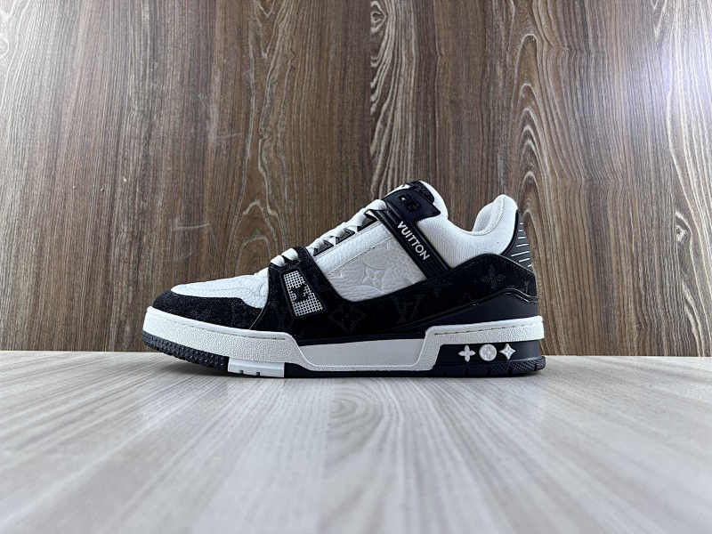 LOUIS VUITTON SHOES (58)